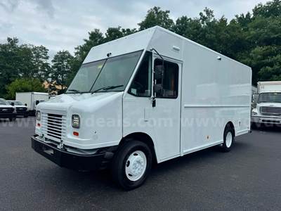2019 FORD F59 STEPVAN, PARCEL DELIVERY VAN