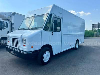 2020 FORD F59 GAS, LOW MILE STEPVAN, PARCEL DELIVERY VAN