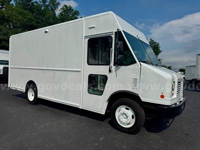 2020 FORD F59 GAS STEPVAN, PARCEL DELIVERY VAN