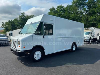 2020 FORD F59 GAS STEPVAN, PARCEL DELIVERY VAN