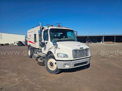 Elgin Crosswind 2016 Freightliner M2 106
