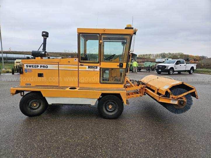 2007 Rosco Sweeper Truck For Sale Owatonna, MN 287022