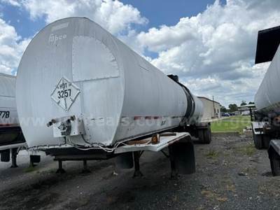 1980 Fruehauf LTEH-F2-R T/A Asphalt Tanker