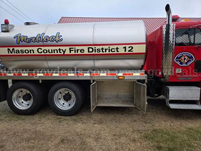 1996 Freightliner FLD120
