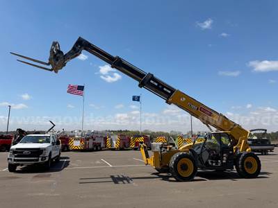 2023 CATERPILLAR TL1055 TELEHANDLER FORKLIFT