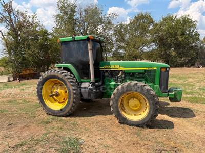 2000 John Deere 8210 Tractor