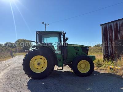 2018 John Deere 6195R Tractor