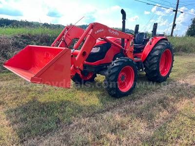 2021 Kubota M7060D 4WD Tractor