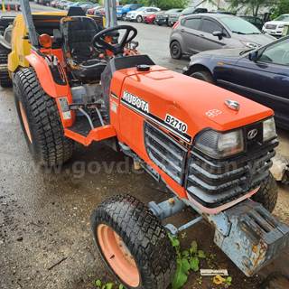 Kubota B2710HSD Tractor