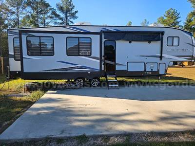2022 Forest River Chaparral Travel Trailer
