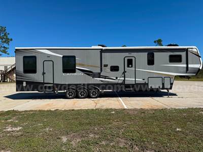 2022 Keystone Carbon Travel Trailer