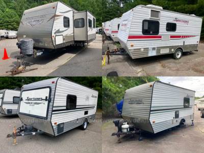 20 Lots: Variety of Venture Travel Trailers