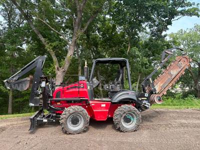 2019 Toro RT1200 Trencher, Backhoe & Backfill Blade