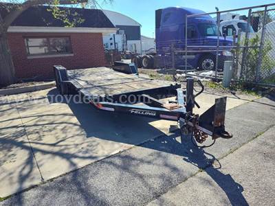 2016 Felling T/A Tilt Deck Equipment Trailer