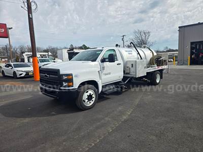 2023 Chevrolet vacuum truck septic