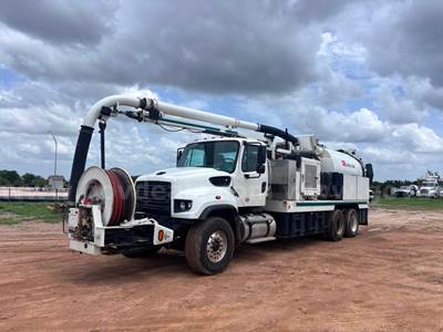 2014 Freightliner 114SD