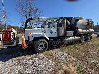 2002 International 2654 Vacuum Truck