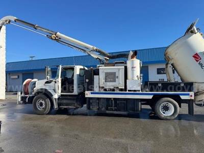 2009 International 7400 Vac-Con Single Axel Flusher HydroVac Truck