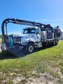 2016 Mack GU713 Vacuum Truck