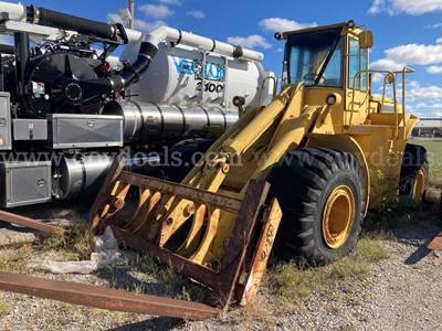 1985 John Deere 844 4WD Articulated Wheel Loader-Inoperable