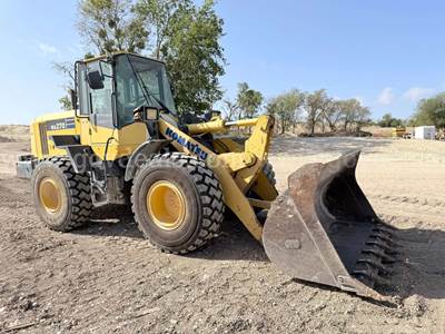 2013 Komatsu WA270-7 4WD Articulated Wheel Loader