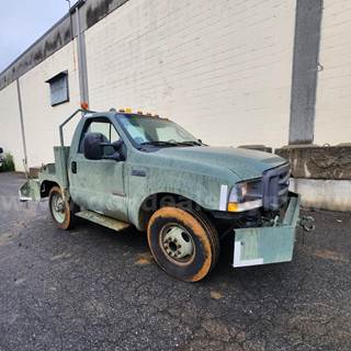 2006 Ford F-350 Super Duty Aircraft Pushback Tractor
