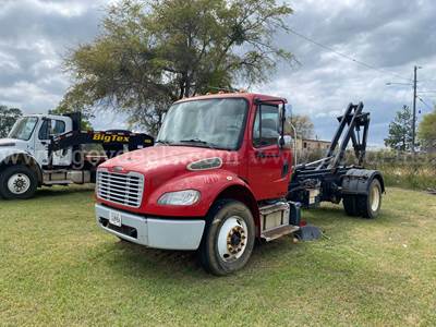 2014 Freightliner M2 106 S/A Hooklift Truck *Inoperable*