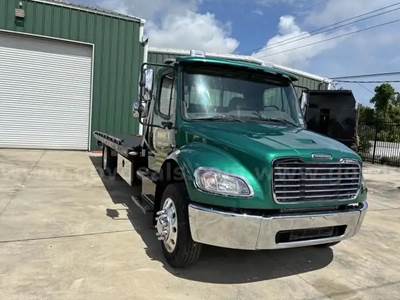 2017 Freightliner M2 106/ 21 ROLL OFF/SKID TRUCK WITH WHEEL LIFT