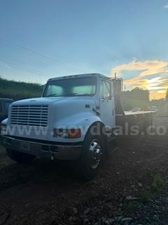 97 international rollback (rebuilt motor,new tires)