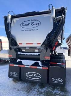 Trout River LIVE FLOOR Belt Trailer