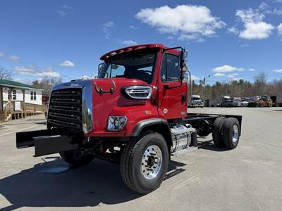 Freightliner 108SD Single Axle Cab & Chassis Truck - Cummins