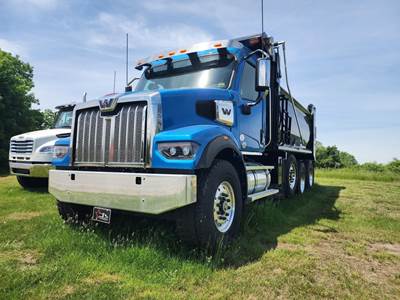 Western Star 47X Tandem Axle Cab & Chassis Truck - Detroit, 525HP, Automatic