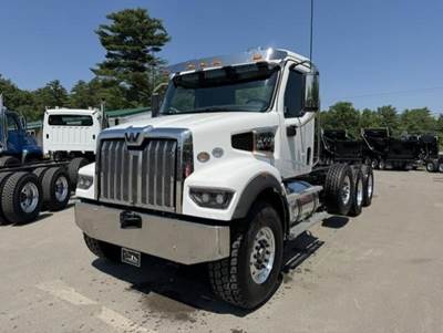 Western Star 47X Tri Axle Cab & Chassis Truck - Detroit, 525HP, 6 Speed Allison Rds Automatic