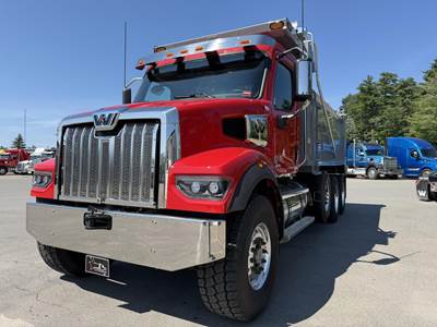 Western Star 47X Tri Axle Cab & Chassis Truck - Detroit, 525HP, Automatic
