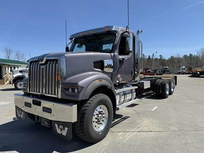 Western Star 49X Tandem Axle Cab & Chassis Truck - Detroit, 600HP, Manual