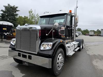 Freightliner Coronado 122 SD Day Cab Truck - Detroit 600HP, 18 Speed Allison Rds Manual
