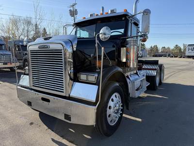 Freightliner FLD120 Day Cab Truck - Detroit 500HP, Manual