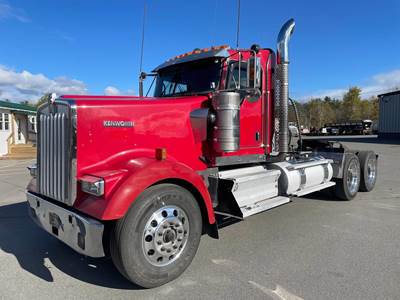 Kenworth W900 Day Cab Truck - Cummins 400HP, 18 Speed Manual