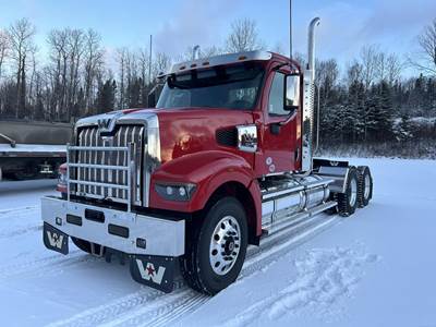 Western Star 49X Day Cab Truck - Detroit 600HP, 18 Speed Manual