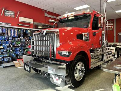 Western Star 49X Day Cab Truck - Detroit