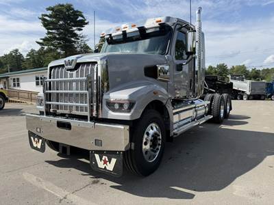 Western Star 49X Day Cab Truck - Detroit 560HP, 18 Speed Manual