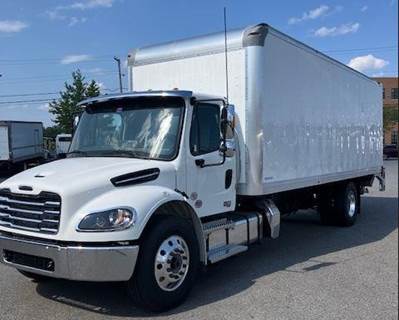 Freightliner M2 106 24 ft Box Truck - 300HP, 6 Speed Allison Rds Automatic, Roll up Door, Liftgate