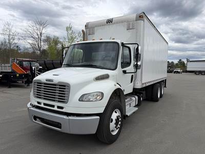 Freightliner M2 106 Box Truck - Automatic, Roll up Door