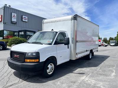 GMC 3500 Box Truck - Roll up Door