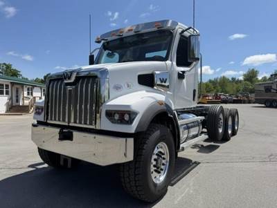 Western Star 47X Tri Axle Dump Truck - Detroit 525HP, Automatic