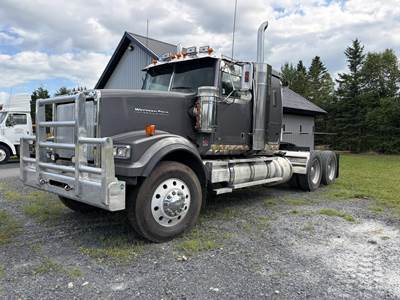 Western Star 4900FA Sleeper Semi Truck - Mid Roof Sleeper, Detroit 560HP, 18 Speed Manual