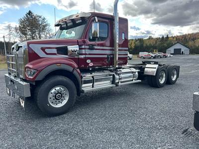 Western Star 49X Sleeper Semi Truck - Detroit 600HP, 18 Speed Manual