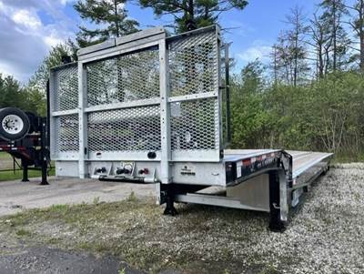 Landoll 440B Traveling Axle Trailer