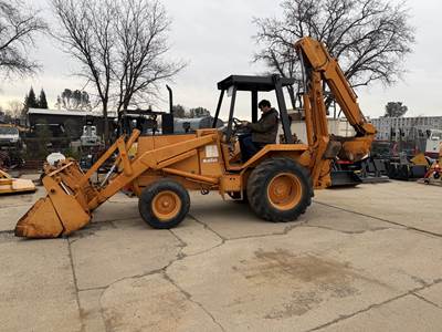1983 Case 580D Backhoe - 4 in 1 Bucket - Extend a hoe
