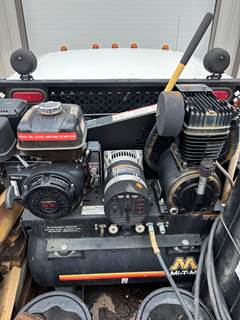 MI-T-M 30Gal Air Compressor